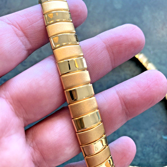 Gold Choker Necklace Vintage 90s Y2K Elegant Boss Lady Brushed & Glossy Lilnks - Picture 7 of 7